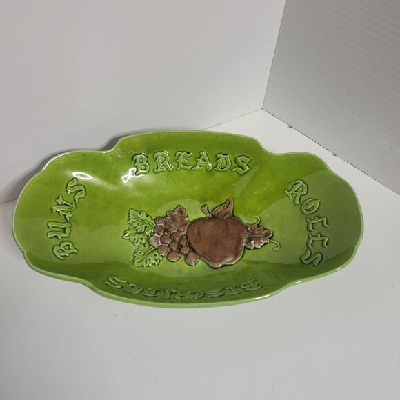 Vntg MCM Avocado Green Treasure Craft USA Ceramic 13.75" Bread Buns Rolls Servin - Picture 1 of 4
